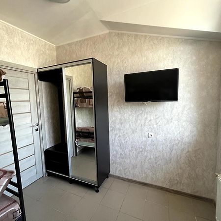 Pitstop Motel Каменское Экстерьер фото