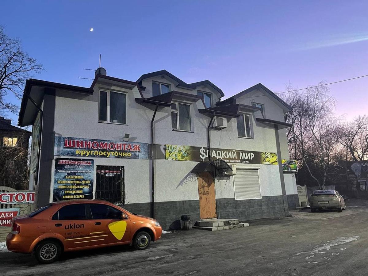 Pitstop Motel Каменское Экстерьер фото