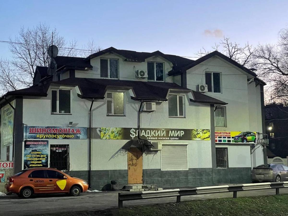 Pitstop Motel Каменское Экстерьер фото
