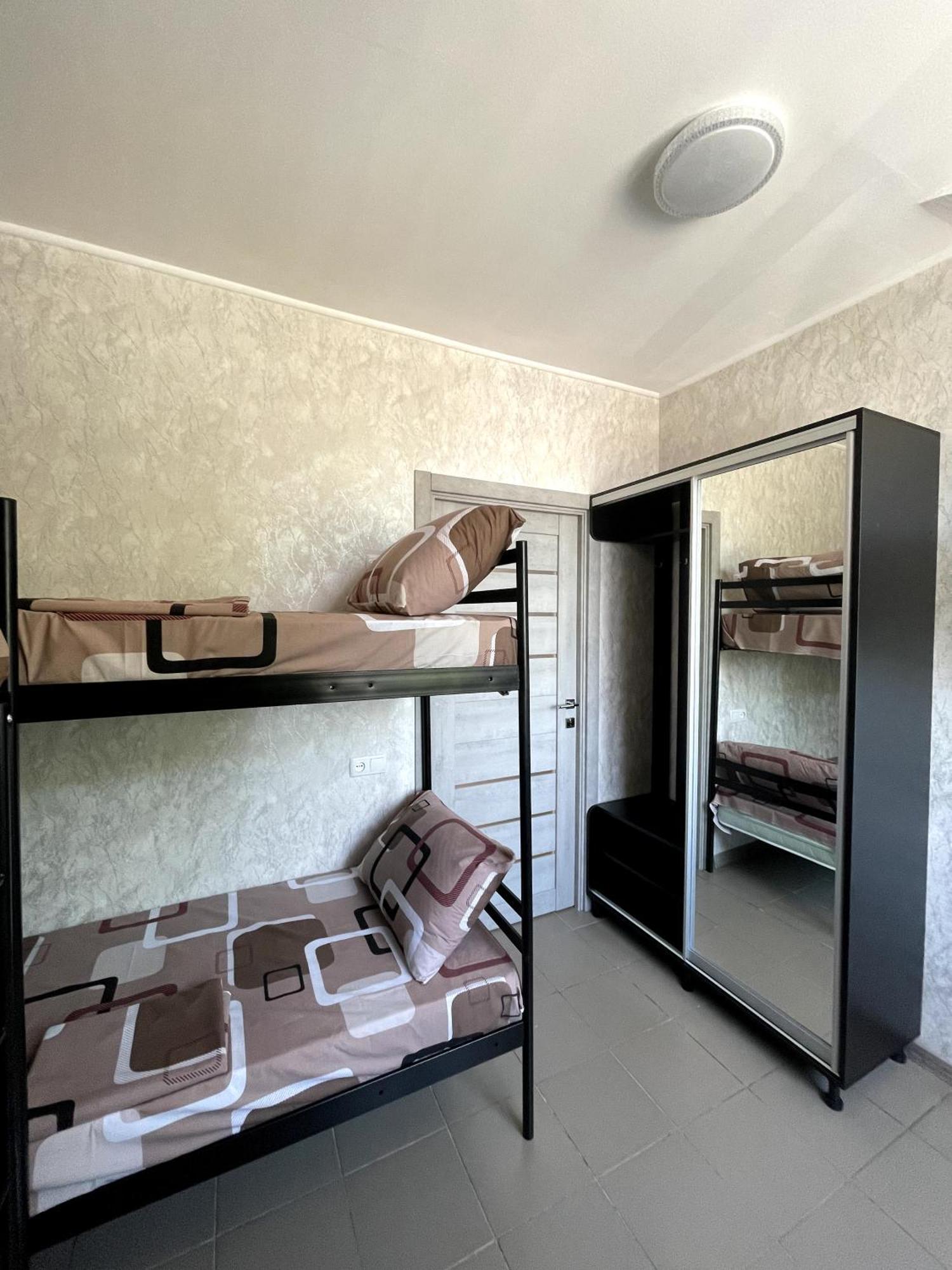 Pitstop Motel Каменское Экстерьер фото