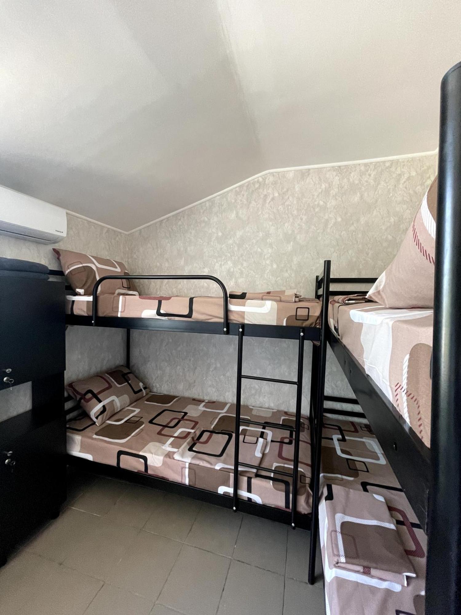 Pitstop Motel Каменское Экстерьер фото