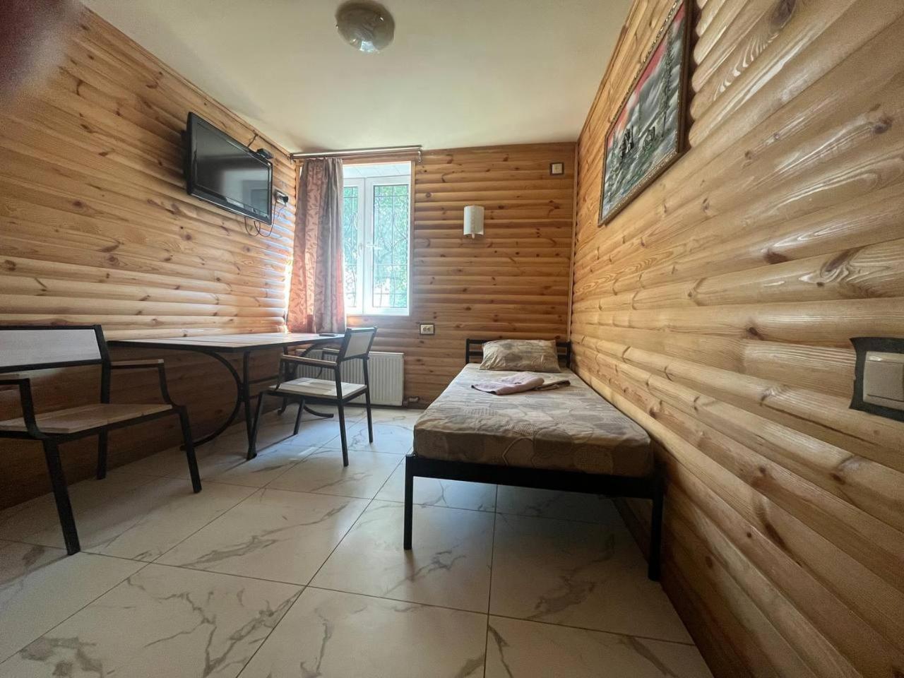 Pitstop Motel Каменское Экстерьер фото
